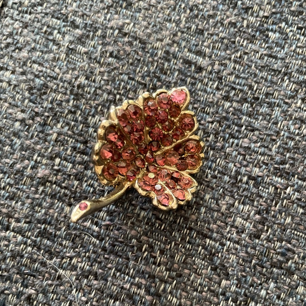 Beautiful Purple Stoned Broach